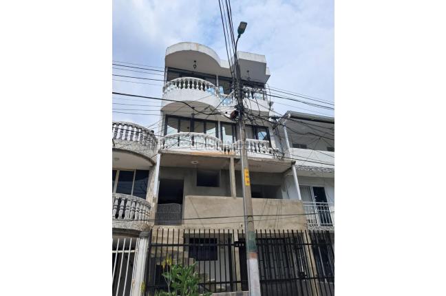 Apartamentos, Alquiler en La Esmeralda