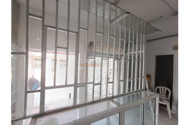 Locales y Bodegas, Alquiler, Soledad - $1.650.000