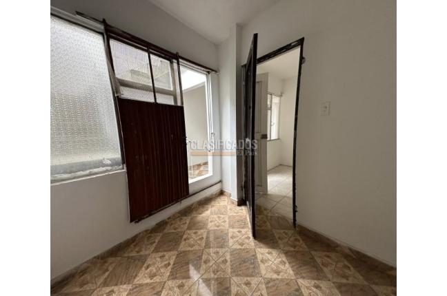 Casas, Venta, La Rivera - $245.000.000