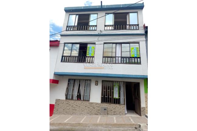 Casas, Venta en Dos Quebradas