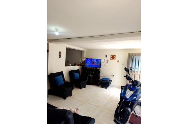 Casas, Venta en Dos Quebradas