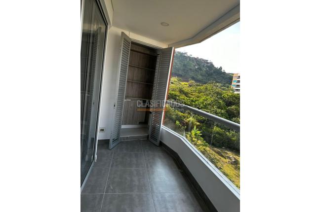 Apartamentos, Alquiler, Altos de Santa Isabel - $4.000.000