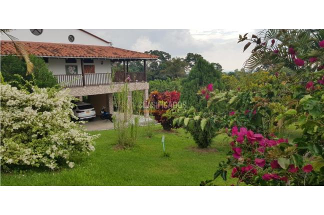 Fincas y Casas Campestres, Venta, El Cerrito - $1.850.000.000