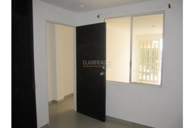 Apartamentos, Alquiler, Calicanto - $900.000