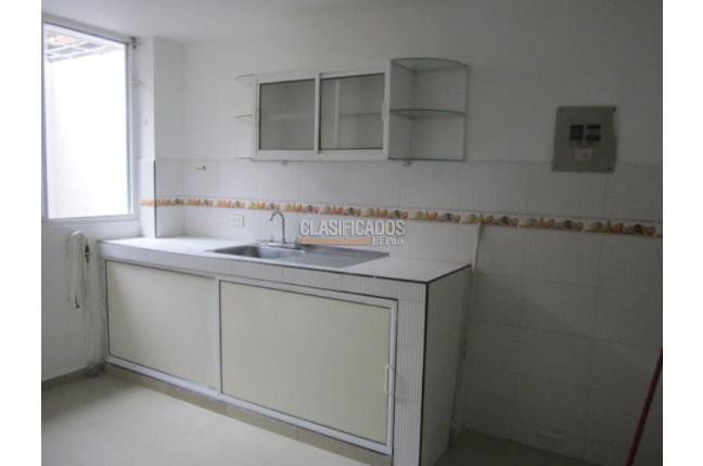 Apartamentos, Alquiler, Calicanto - $900.000
