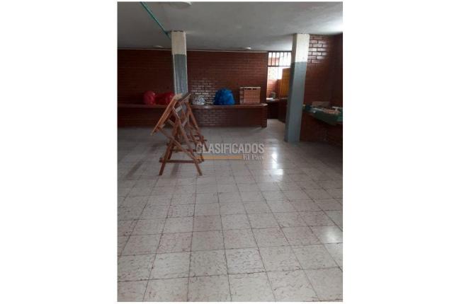Edificios, Alquiler, Las Delicias - $7.000.000
