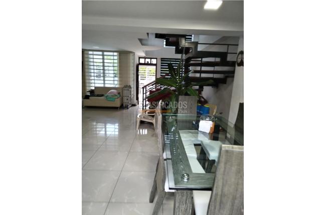 Casas, Venta, Ciudad 2.000 - $650.000.000