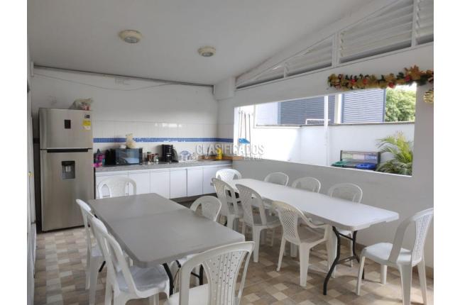 Oficinas y Consultorios, Alquiler, Ciudad Jardín - $2.391.000