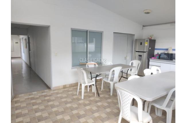 Oficinas y Consultorios, Alquiler, Ciudad Jardín - $2.391.000