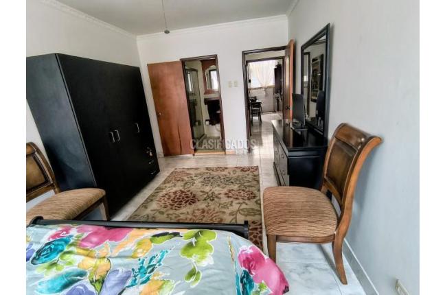 Apartamentos, Venta, Versalles - $390.000.000