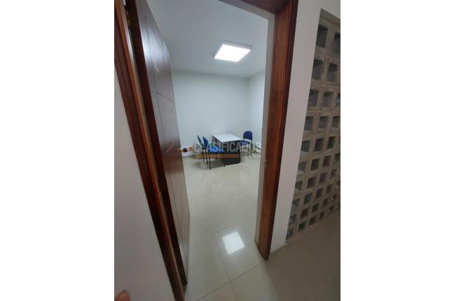 Edificios, Venta, Colseguros - $1.300.000.000