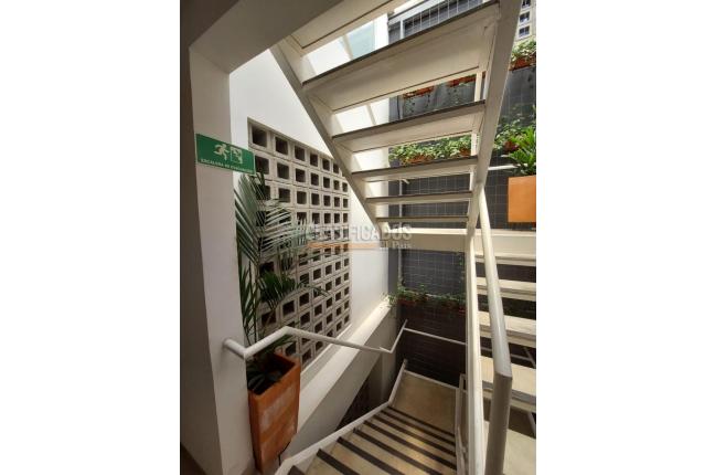 Edificios, Venta, Colseguros - $1.300.000.000