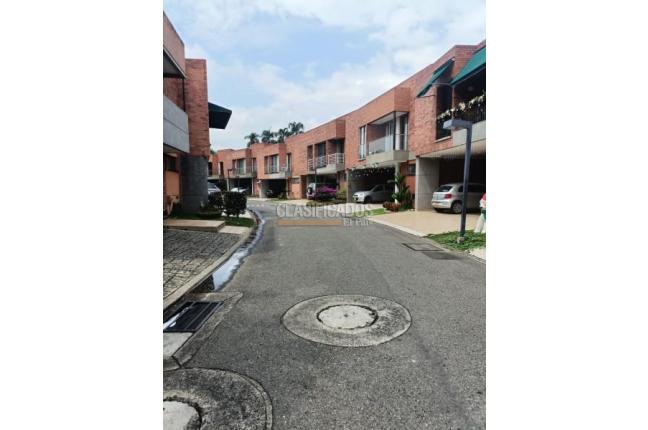 Casas, Alquiler, Ciudad Jardín - $8.000.000