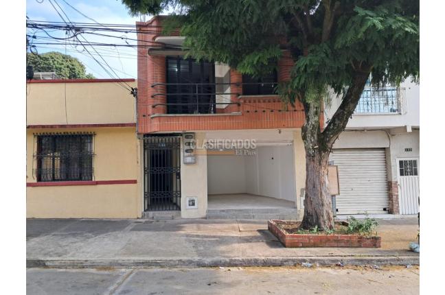 Locales y Bodegas, Alquiler, Libertadores - $1.300.000