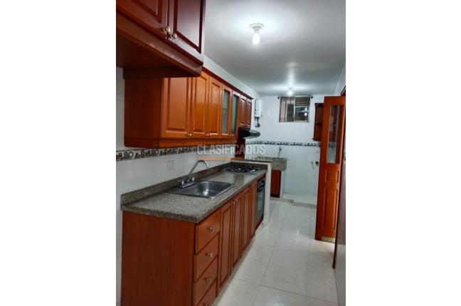 Apartamentos, Venta, Primero de Mayo - $330.000.000