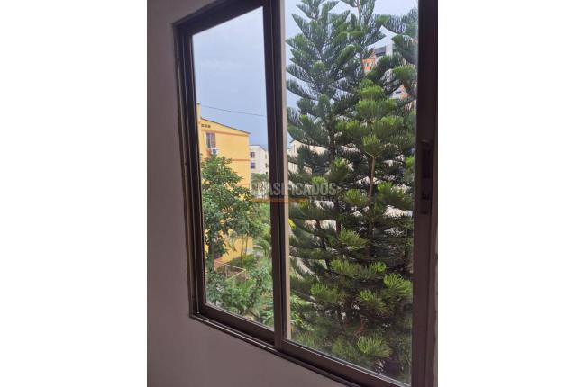 Apartamentos, Alquiler, Ciudad 2.000 - $900.000