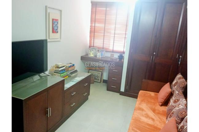 Apartamentos, Venta, Aguacatal - $1.400.000.000