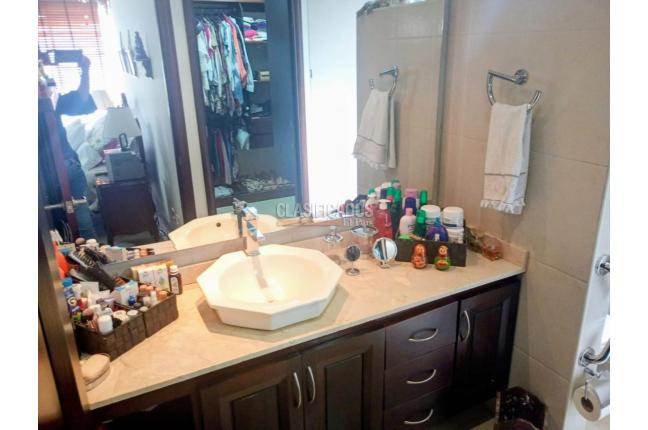 Apartamentos, Venta, Aguacatal - $1.400.000.000