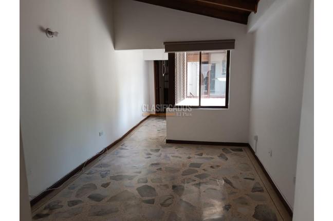 Casas, Venta, Alférez Real - $360.000.000