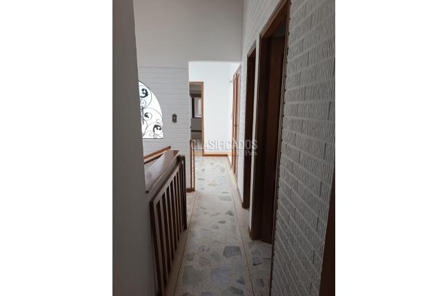 Casas, Venta, Alférez Real - $360.000.000