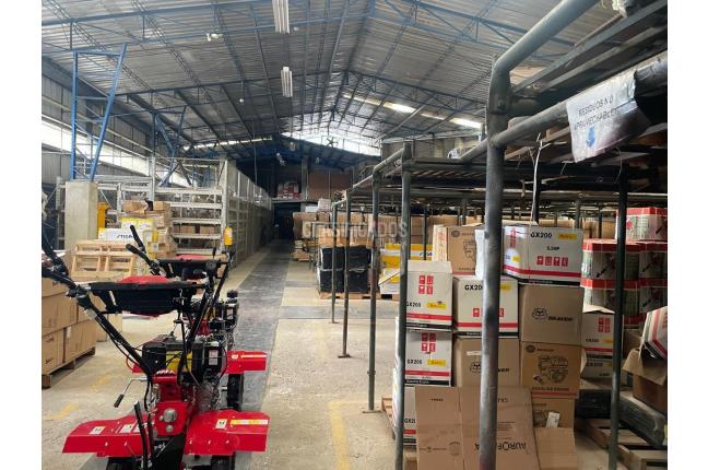 Edificios, Venta, Menga - $5.627.411.288