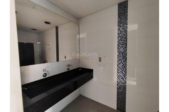 Edificios, Venta, Prados del Norte - $3.846.000.000