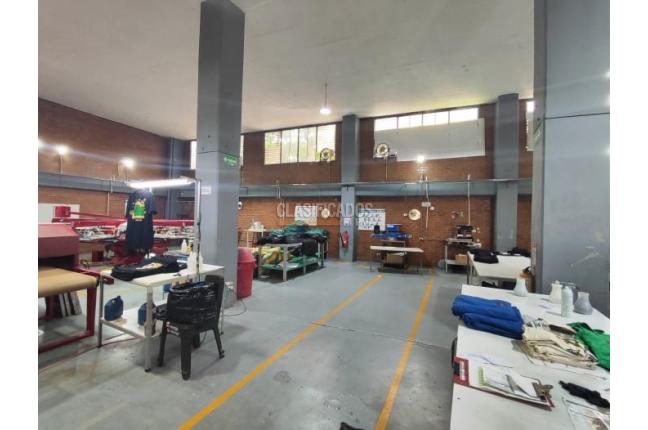 Locales y Bodegas, Venta, El Troncal - $3.280.000.000