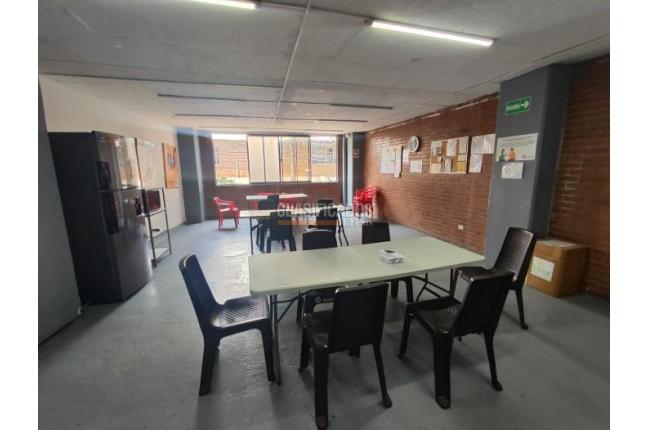 Locales y Bodegas, Venta, El Troncal - $3.280.000.000