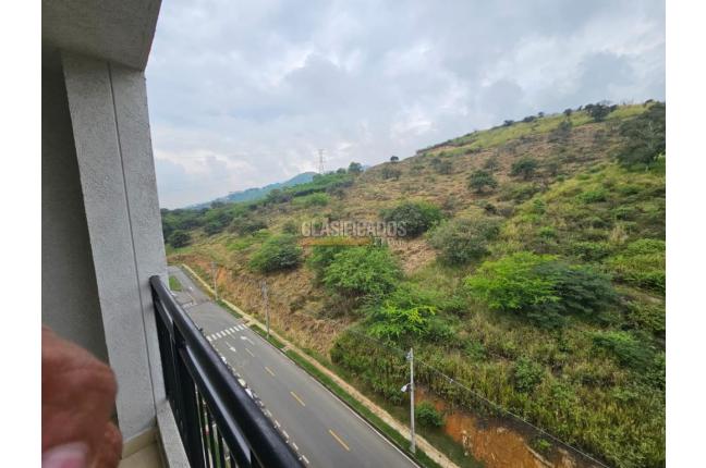 Apartamentos, Alquiler, Yumbo - $1.400.000