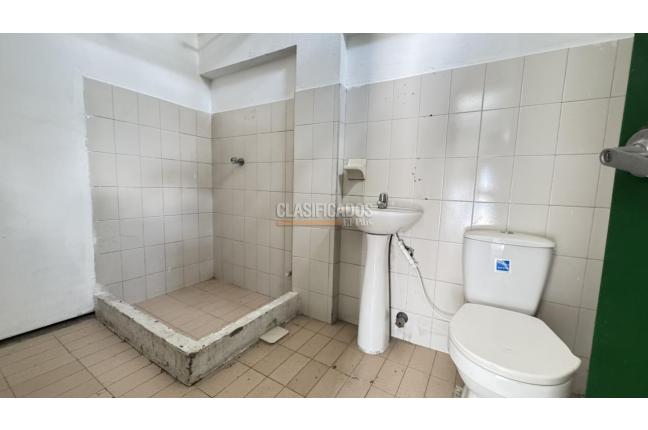 Locales y Bodegas, Alquiler, Yumbo - $8.200.000