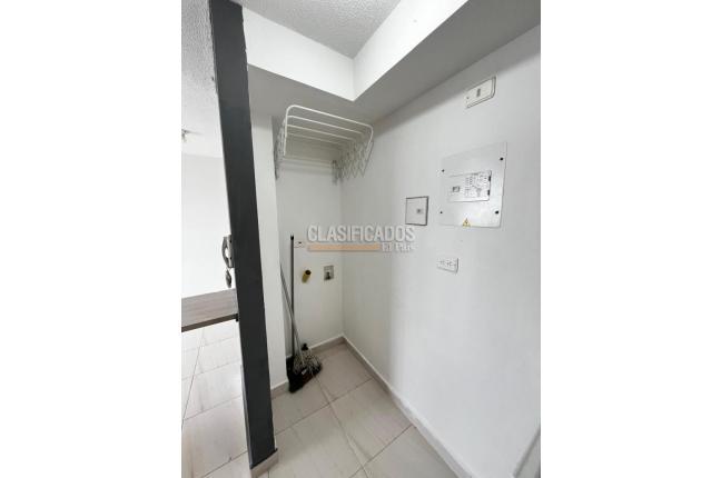 Apartaestudios, Alquiler, Dos Quebradas - $950.000