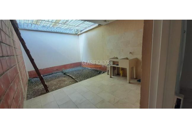 Apartamentos, Alquiler, El Limonar - $2.900.000
