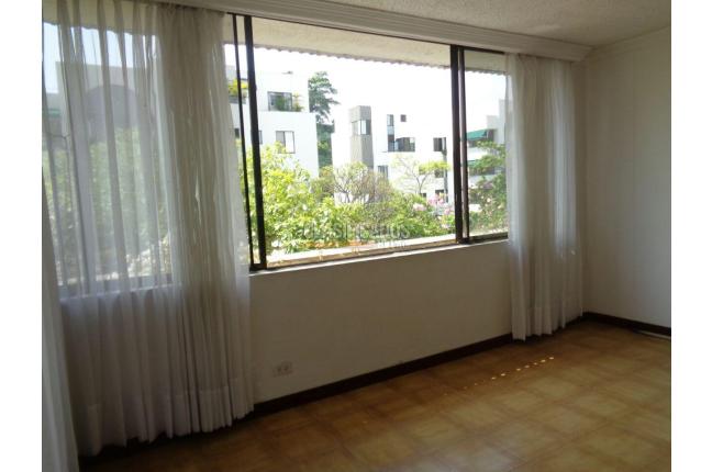 Apartamentos, Venta, Multicentro - $580.000.000