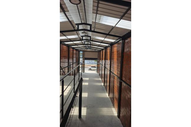 Locales y Bodegas, Venta en Saavedra Galindo