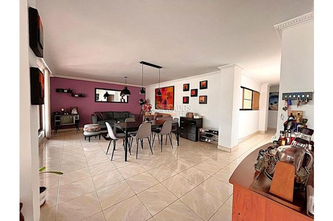 Apartamentos, Venta, Versalles - $600.000.000