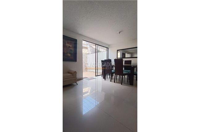 Casas, Venta en La Hacienda