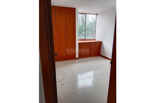 Apartamentos, Venta, Primero de Mayo - $330.000.000