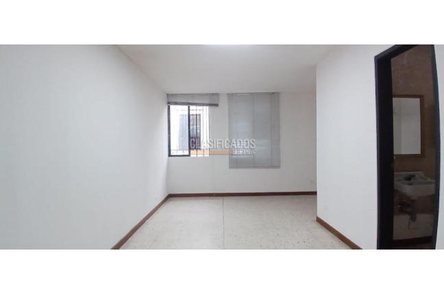 Oficinas y Consultorios, Alquiler, San Pedro - $800.000