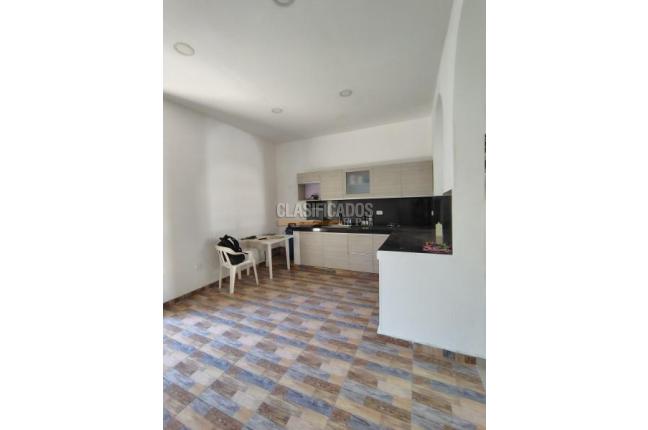 Locales y Bodegas, Venta, Bretaña - $550.000.000