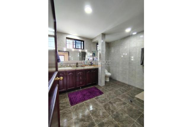 Casas, Venta en La Reforma