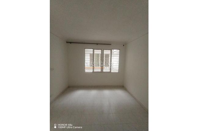 Casas, Alquiler, Departamental - $1.550.000