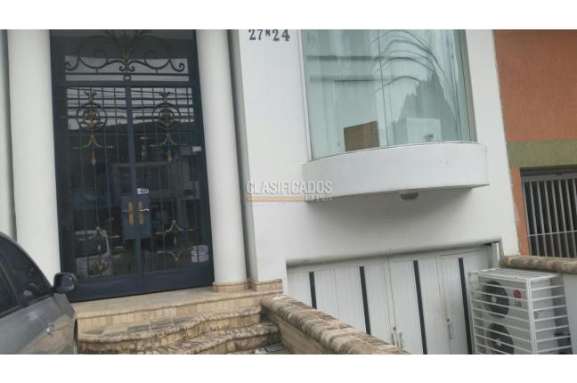 Casas, Venta en Santa Mónica Norte