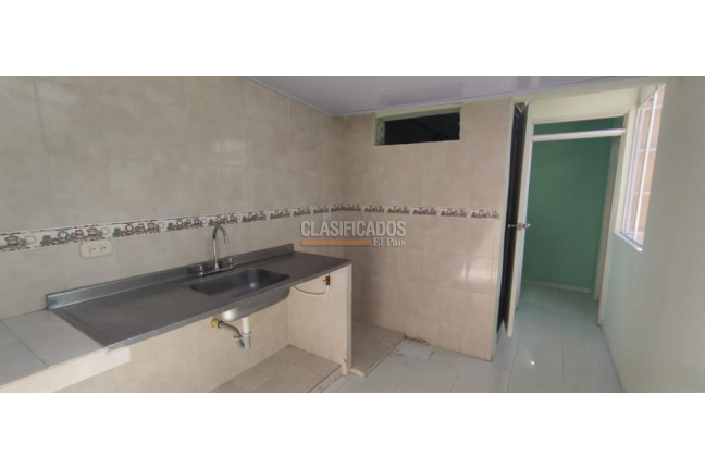 Casas, Alquiler, Ciudad Córdoba - $700.000