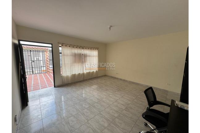Casas, Venta, Salomia - $450.000.000