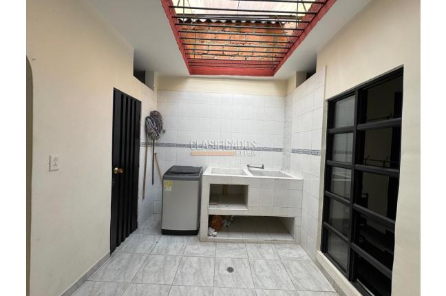 Casas, Venta, Salomia - $450.000.000