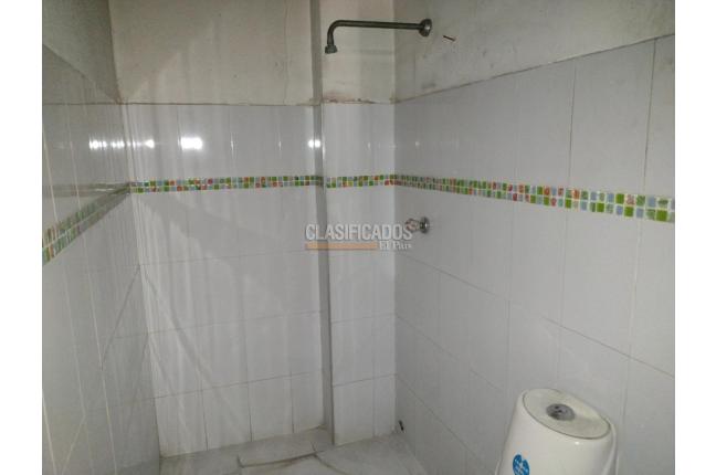 Locales y Bodegas, Alquiler, Porvenir - $4.300.000