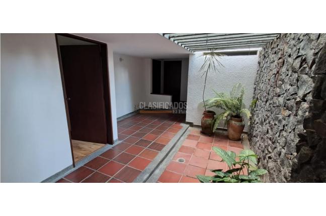 Casas, Alquiler, Ciudad Jardín - $8.000.000
