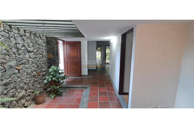 Casas, Alquiler, Ciudad Jardín - $8.000.000