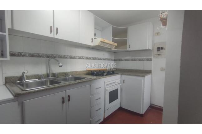 Apartamentos, Venta, Primero de Mayo - $240.000.000