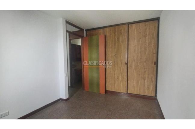 Apartamentos, Venta, Primero de Mayo - $240.000.000